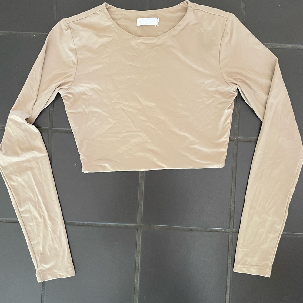 MESHKI long sleeve crop top
